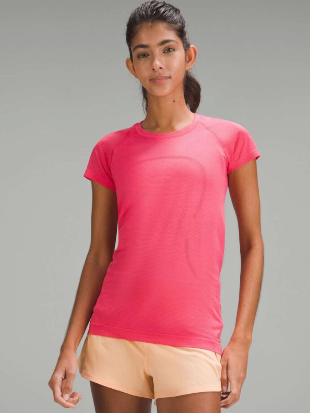 Lululemon Swiftly Tech Short-Sleeve Shirt 2.0 in Lip Gloss size 2